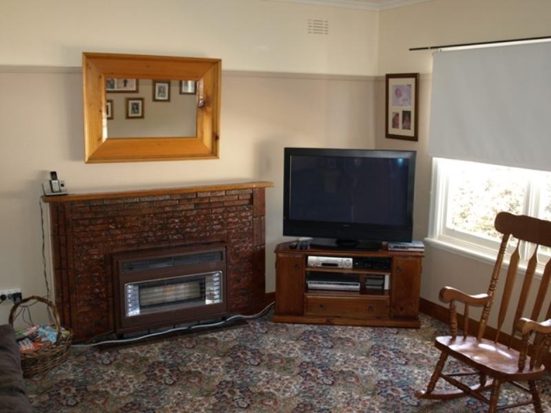 45 Anzac Avenue, Koroit VIC 3282