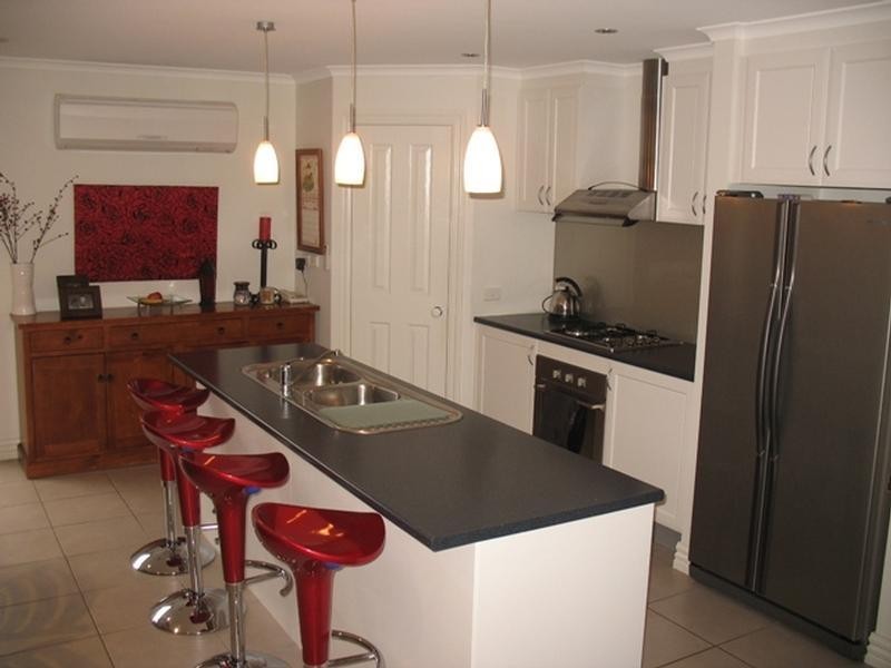 10 Sharpe Avenue, Warrnambool VIC 3280