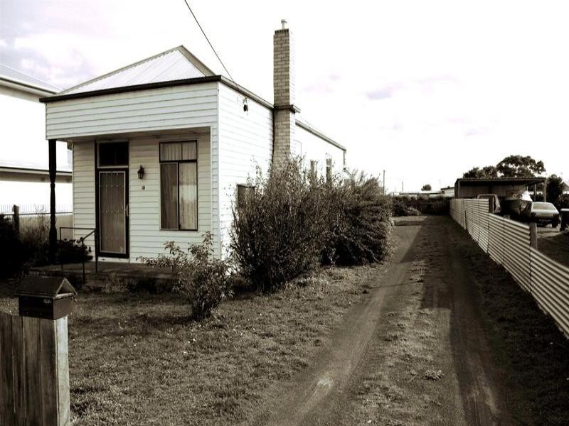 31 Station Street, Koroit VIC 3282