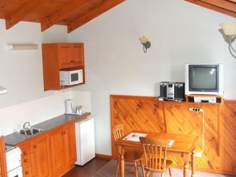 “Baudin’s” The Esplanade, Naracoopa TAS 7256