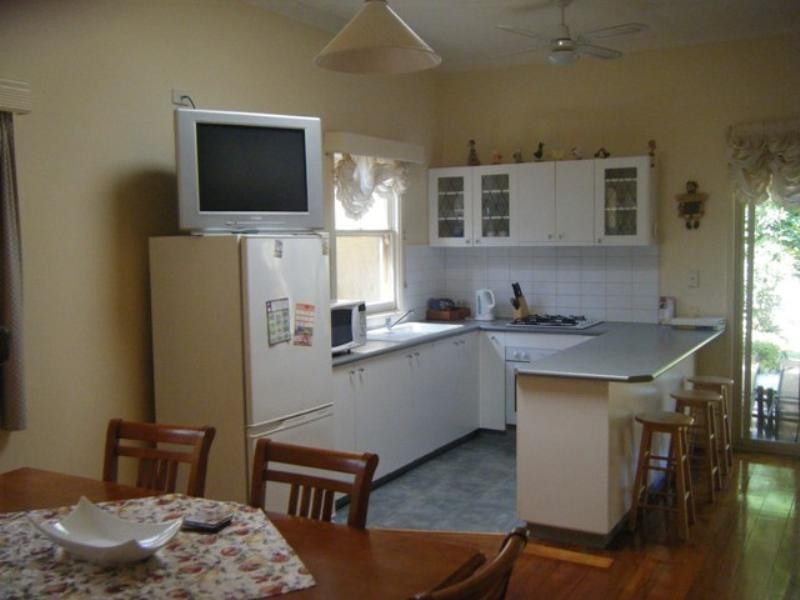 15 Ellerslie Grove, Warrnambool VIC 3280