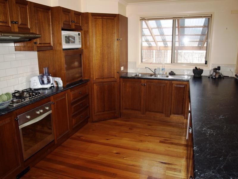 18 Rongoa Drive, Warrnambool VIC 3280