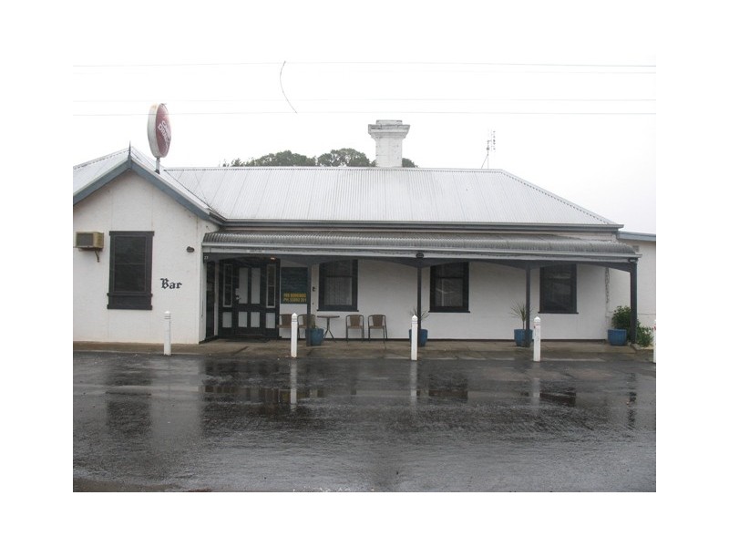 * Manifold Street, Warrnambool VIC 3280