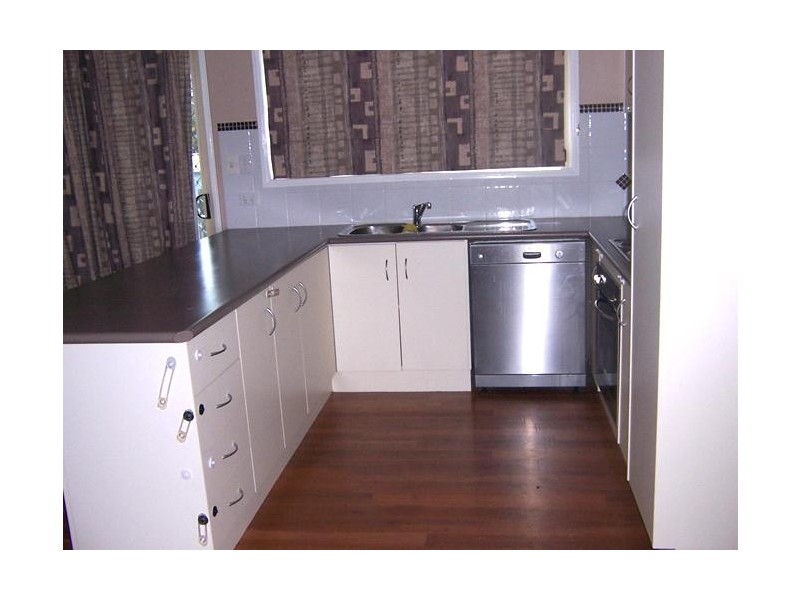 1/87 Roberts Street, Emerald QLD 4720