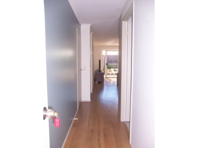 Unit 8/29 Esmond Street, Emerald QLD 4720