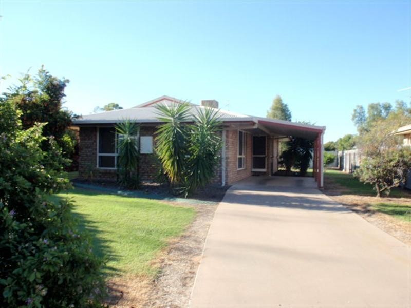 8 Caprice Court, Emerald QLD 4720