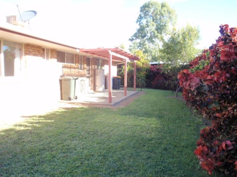 8 Caprice Court, Emerald QLD 4720