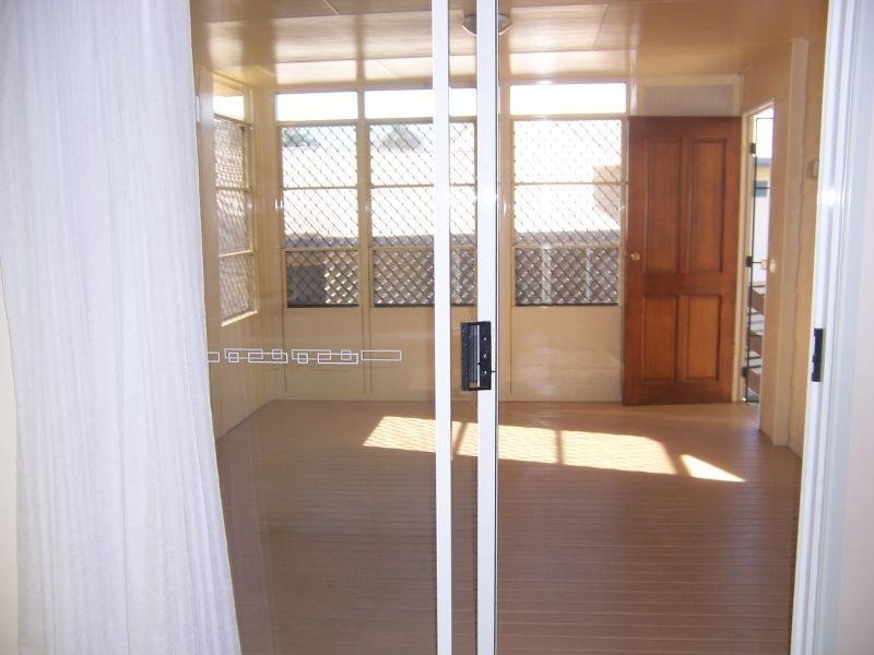 11 Roseanne Road, Emerald QLD 4720