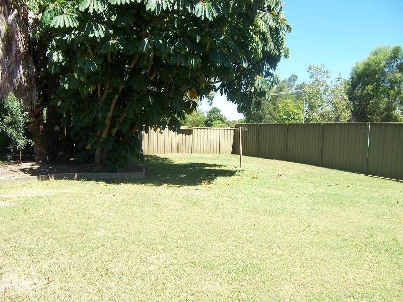 10 Julie Court, Emerald QLD 4720