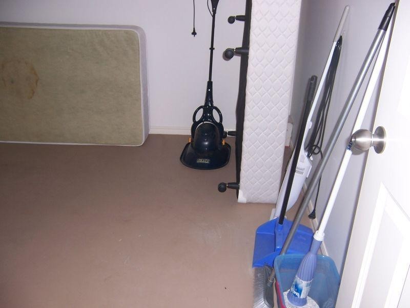 3/10 Guy, Emerald QLD 4720