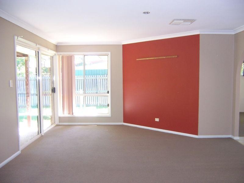 13 Staunton, Emerald QLD 4720