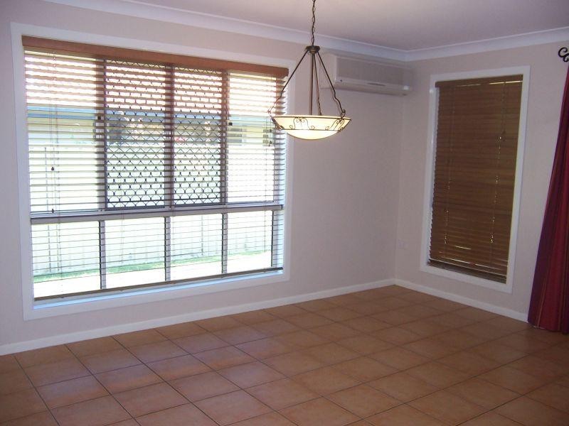 31 Jeppesen Drive, Emerald QLD 4720