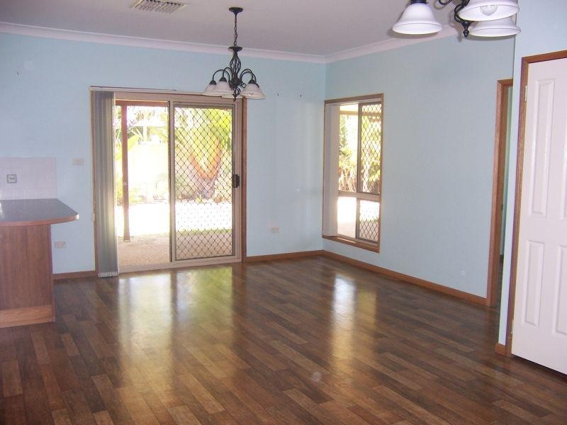 5 Kookaburra Court, Emerald QLD 4720