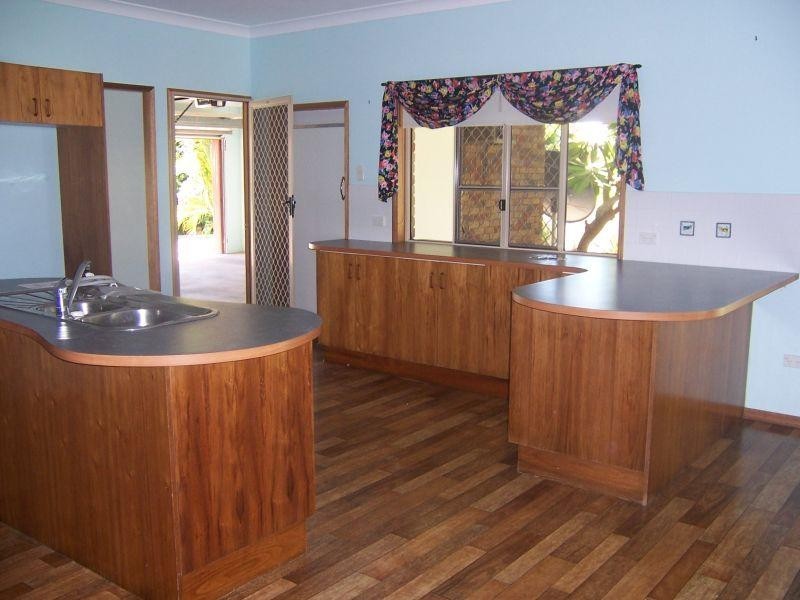 5 Kookaburra Court, Emerald QLD 4720