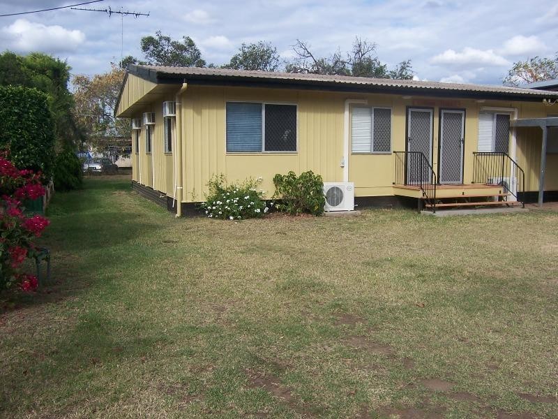 1/122 Hospital Road, Emerald QLD 4720