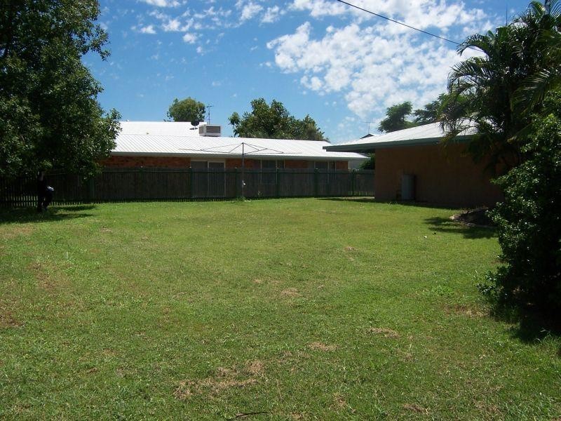 8 Roseanne Road, Emerald QLD 4720