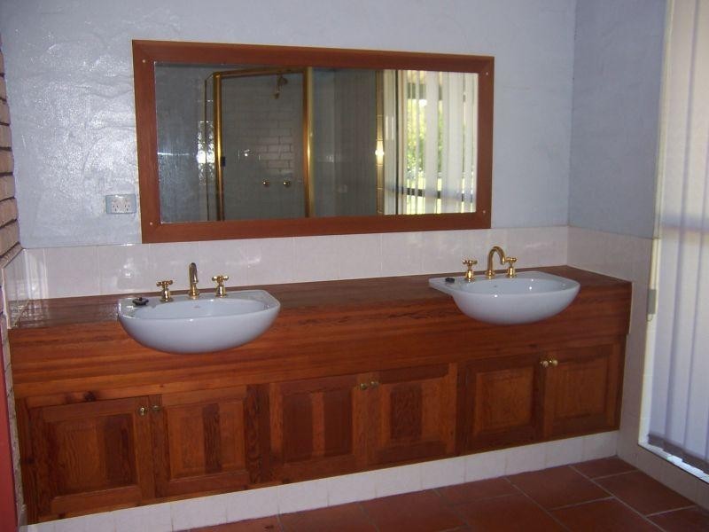 8 Roseanne Road, Emerald QLD 4720