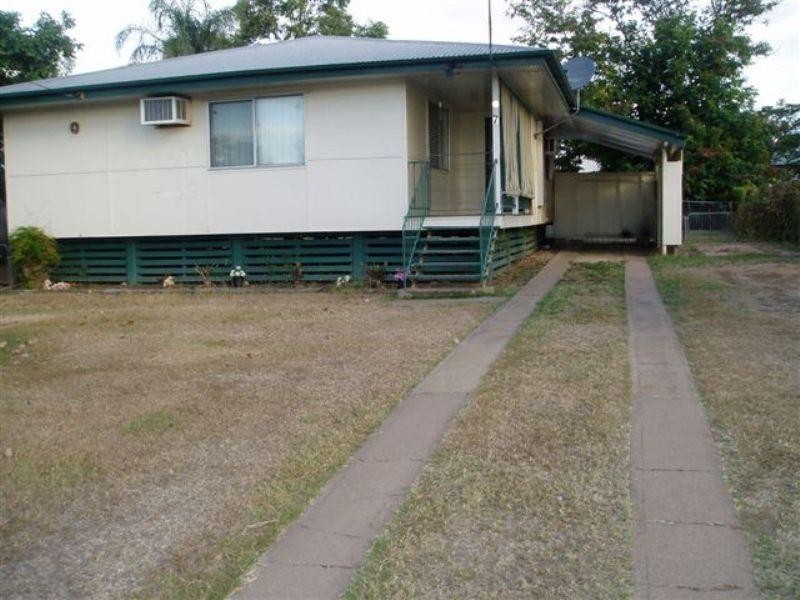 7 Mangrove Street, Blackwater QLD 4717