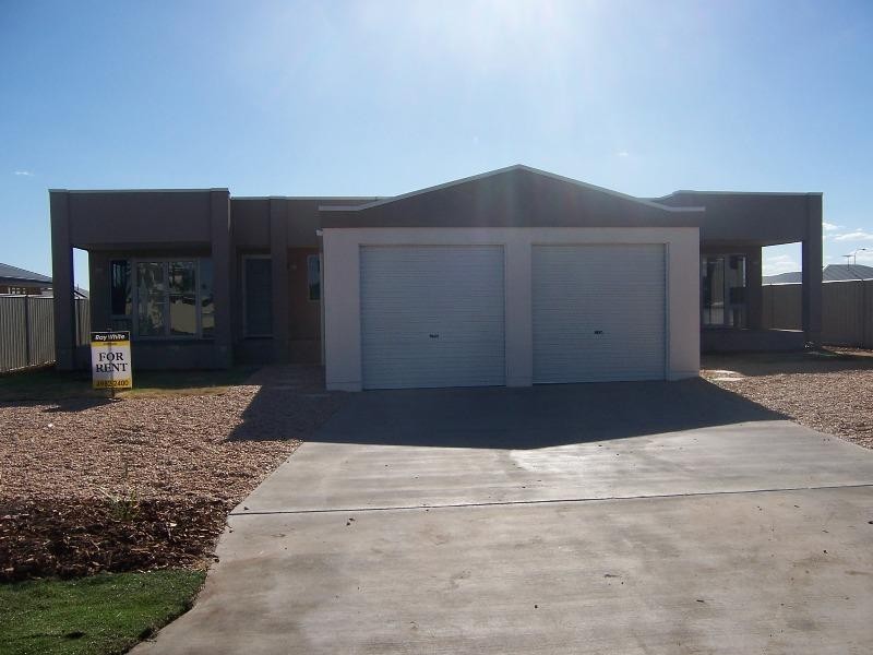 16A Mayfair Drive, Emerald QLD 4720