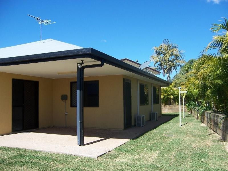 9 Delta Pine Place, Emerald QLD 4720