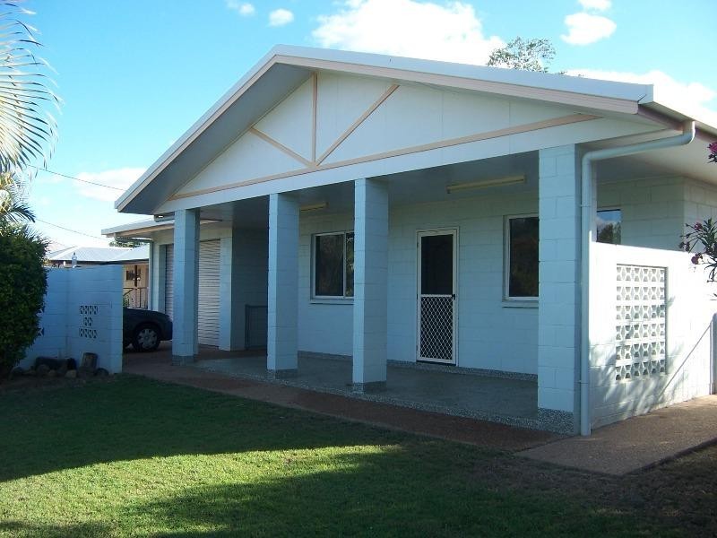 5 Vicki Close, Emerald QLD 4720