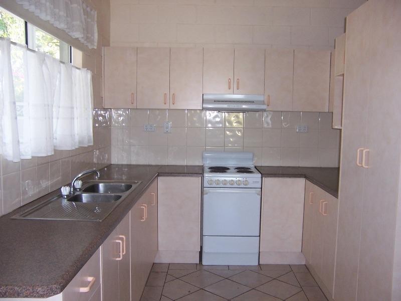 5 Vicki Close, Emerald QLD 4720