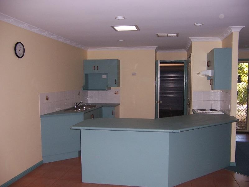 1/12 Kookaburra Court, Emerald QLD 4720