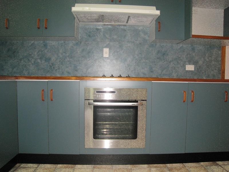 10 Myall Street, Blackwater QLD 4717