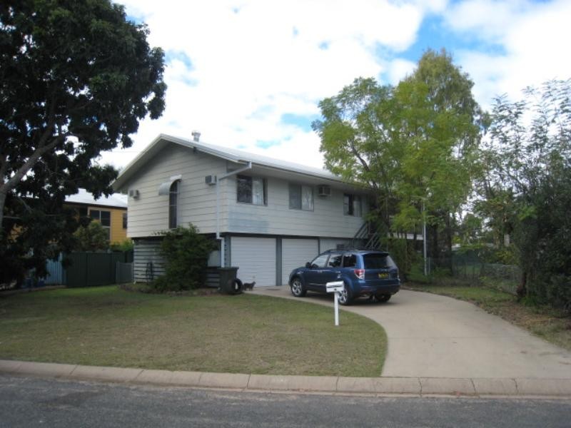 30 Centenary Drive, Emerald QLD 4720