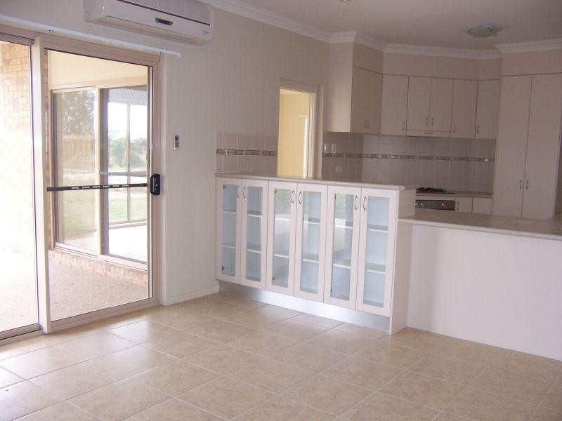 3 Chandon Court, Emerald QLD 4720