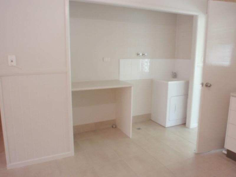 4/41 Baker Street, Emerald QLD 4720