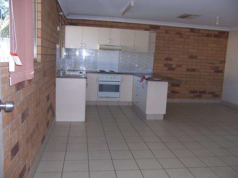 4/66 Esmond Street, Emerald QLD 4720