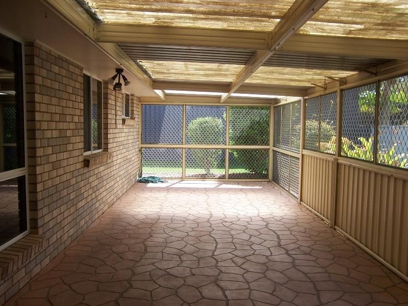 6 Martin Place, Emerald QLD 4720