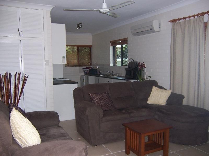 4/5 Gibson Grove, Emerald QLD 4720