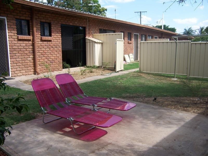 4/5 Gibson Grove, Emerald QLD 4720