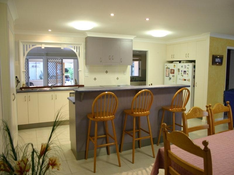 12 Limpus Avenue, Keppel Sands QLD 4702