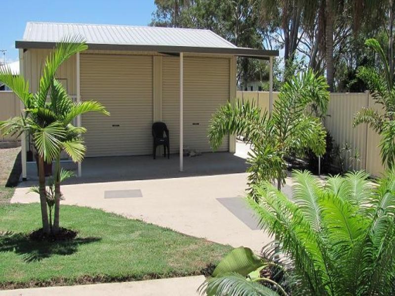 12 Limpus Avenue, Keppel Sands QLD 4702