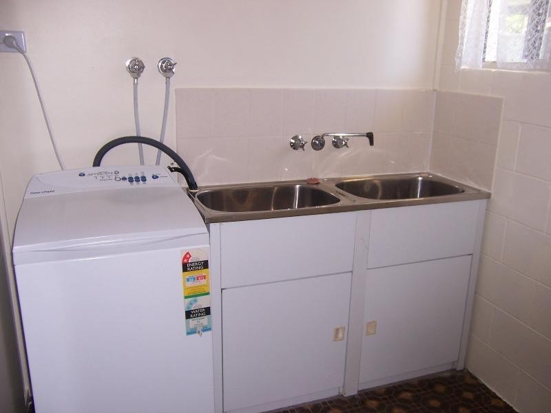 1/38 Baker Street, Emerald QLD 4720