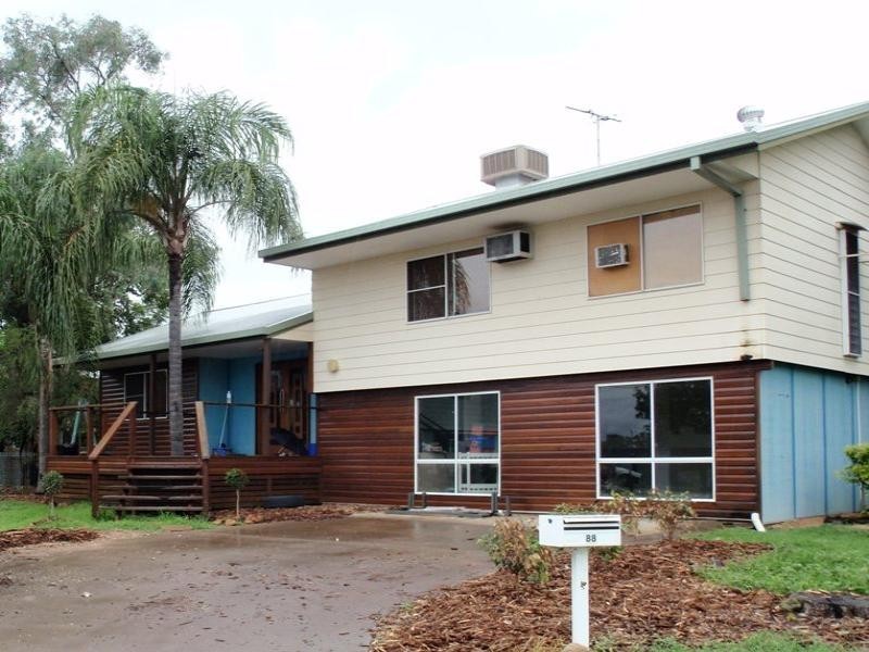88 Moody Street, Emerald QLD 4720