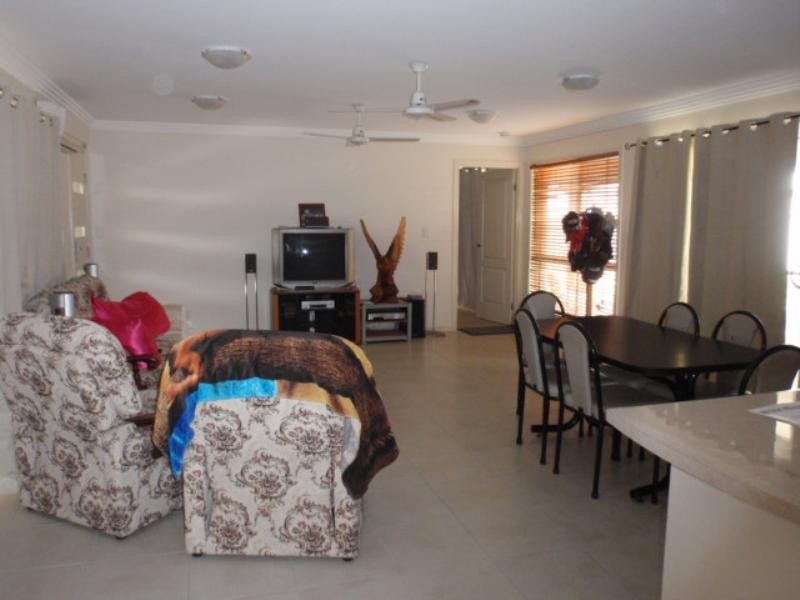 3 Cook Close, Emerald QLD 4720