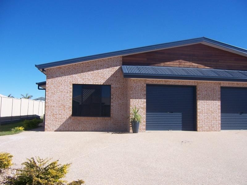 1/7 Mooney Crescent, Emerald QLD 4720