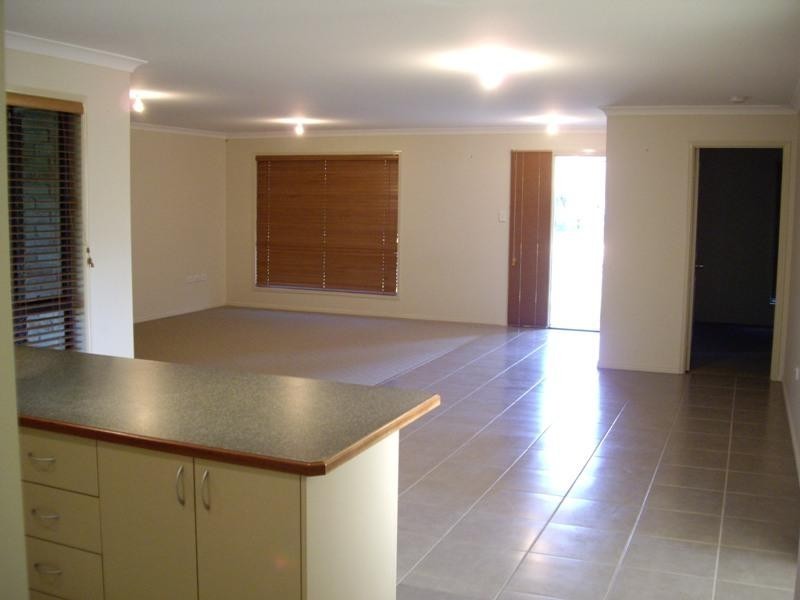 52 Bonython Drive, Emerald QLD 4720