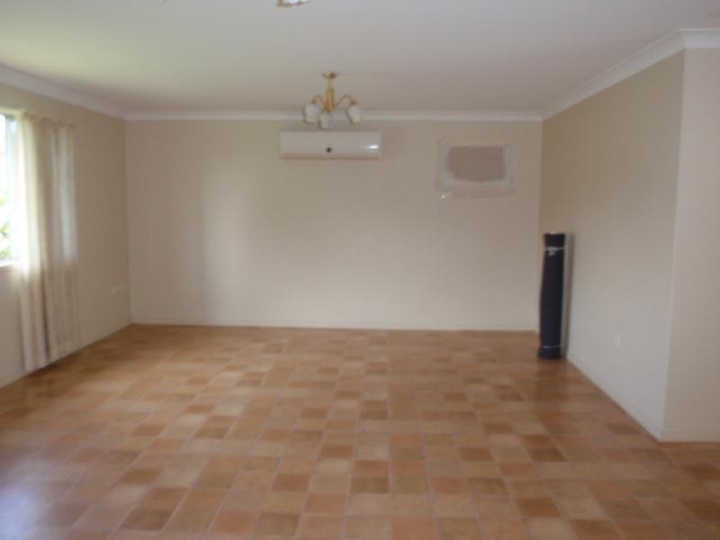 20B Moody Street, Emerald QLD 4720