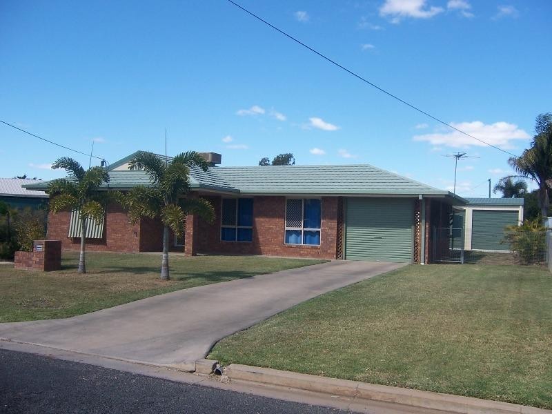 53 Staal Crescent, Emerald QLD 4720