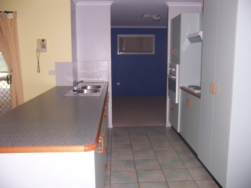 53 Staal Crescent, Emerald QLD 4720