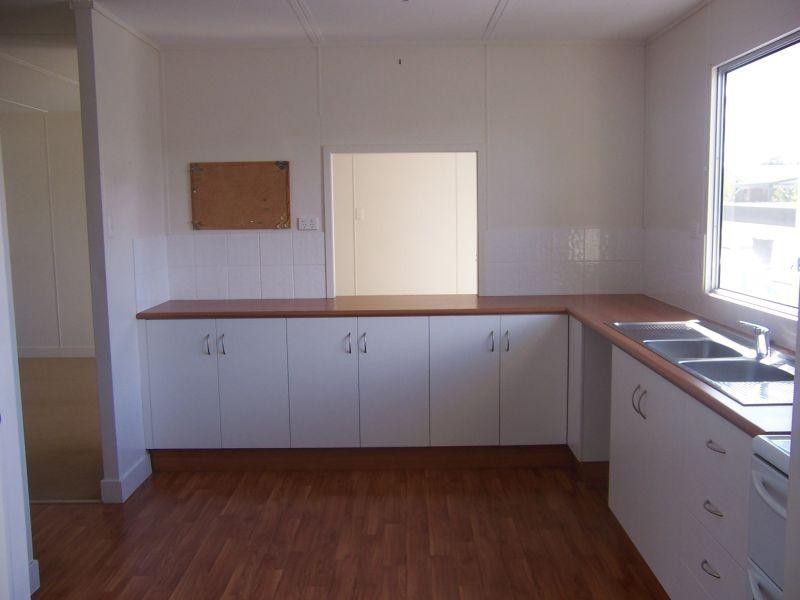 25B White Street, Emerald QLD 4720