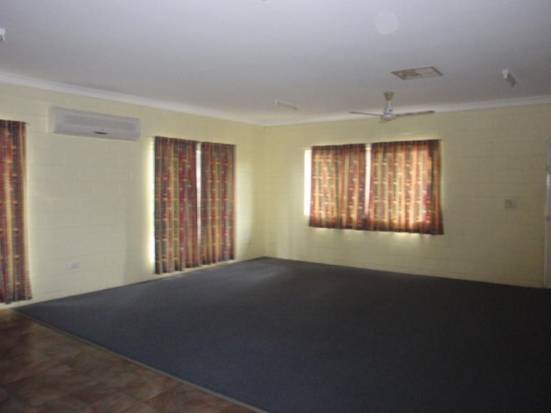 42 Colleen Avenue, Emerald QLD 4720