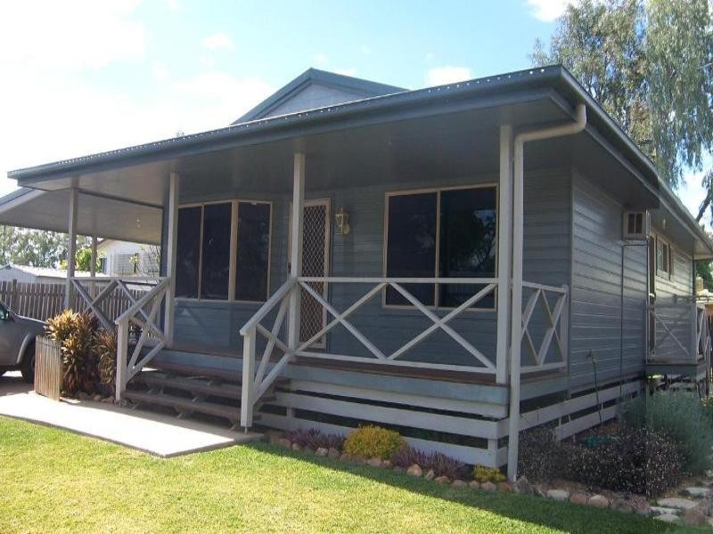 1/87 Roberts Street, Emerald QLD 4720