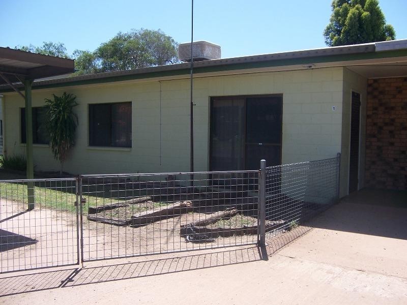 1/1 Willans Street, Emerald QLD 4720