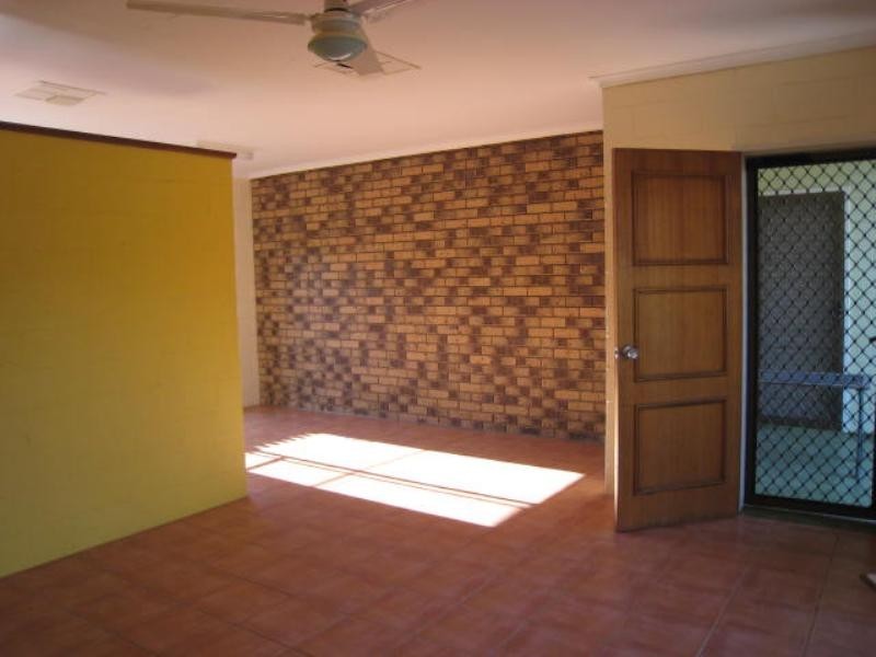 1/1 Willans Street, Emerald QLD 4720